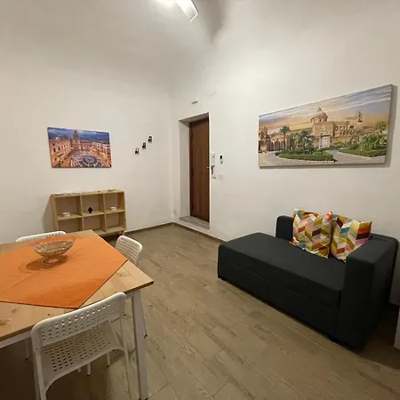 Le Colonne Del Massimo - Apartment In Front Of Massimo Theatre Palermo Exterior foto