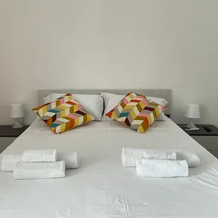 Le Colonne Del Massimo - Apartment In Front Of Massimo Theatre Palermo Exterior foto